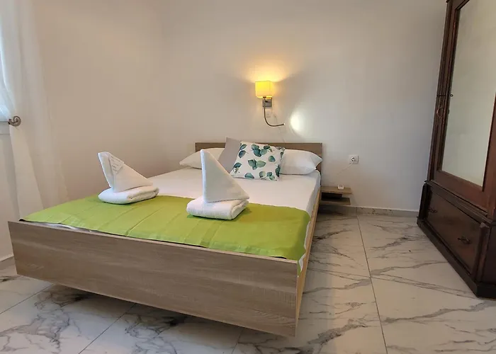 Apartman Ella Álinda