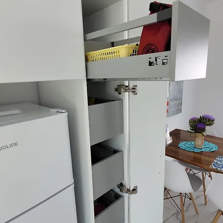 Ella Apartman *