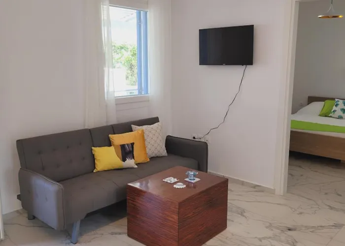 Ella * Alinda (Leros)